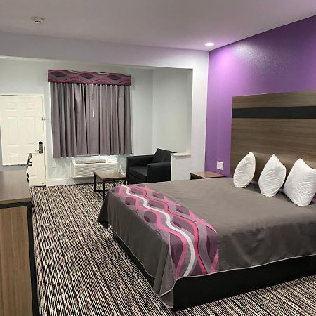 Palace Inn Crosby Bagian luar foto